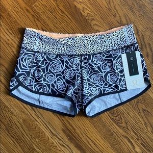 Lululemon Speed Short - 6